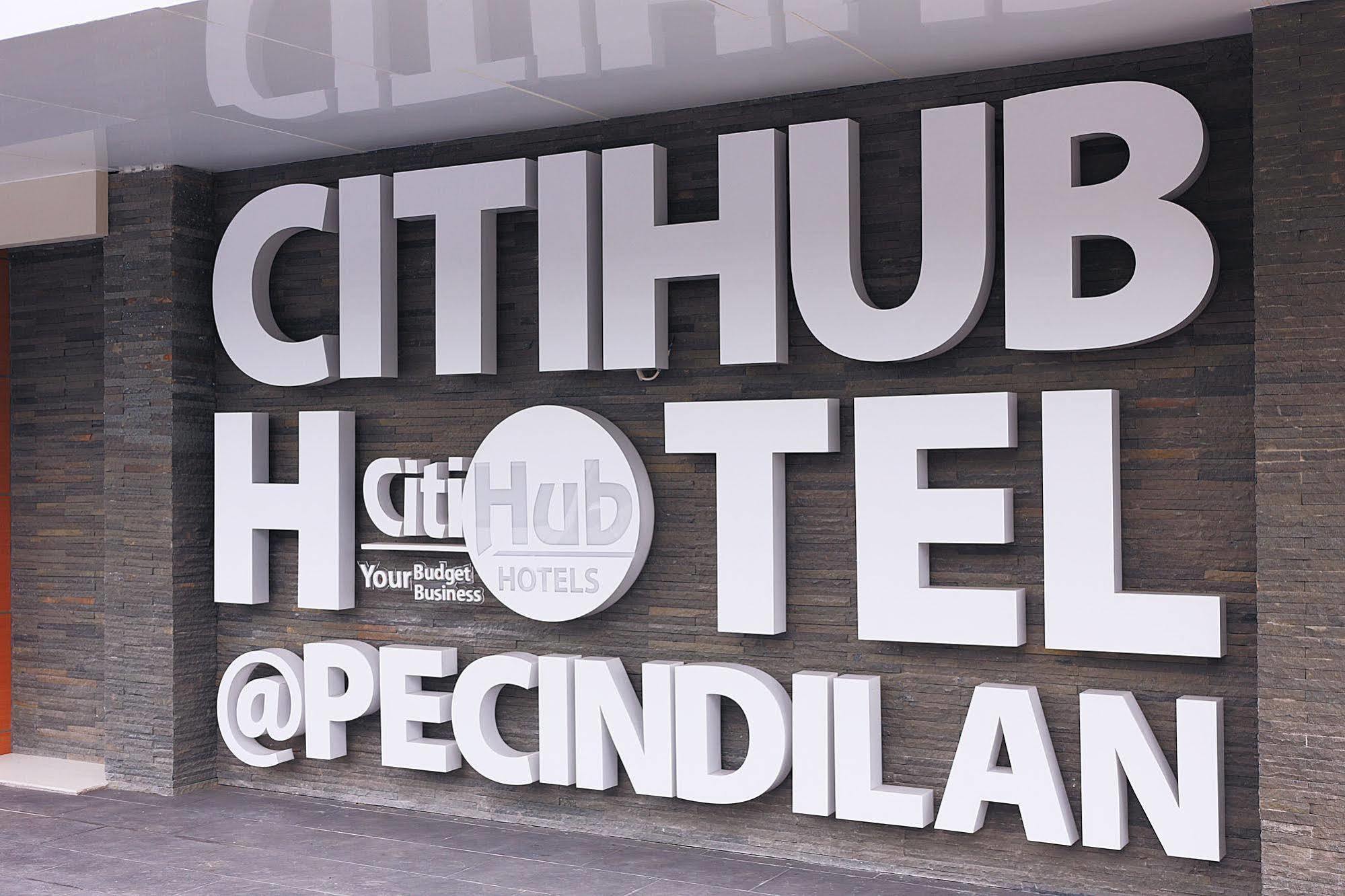 Citihub Hotel @ Pecindilan Surabaya Exterior photo